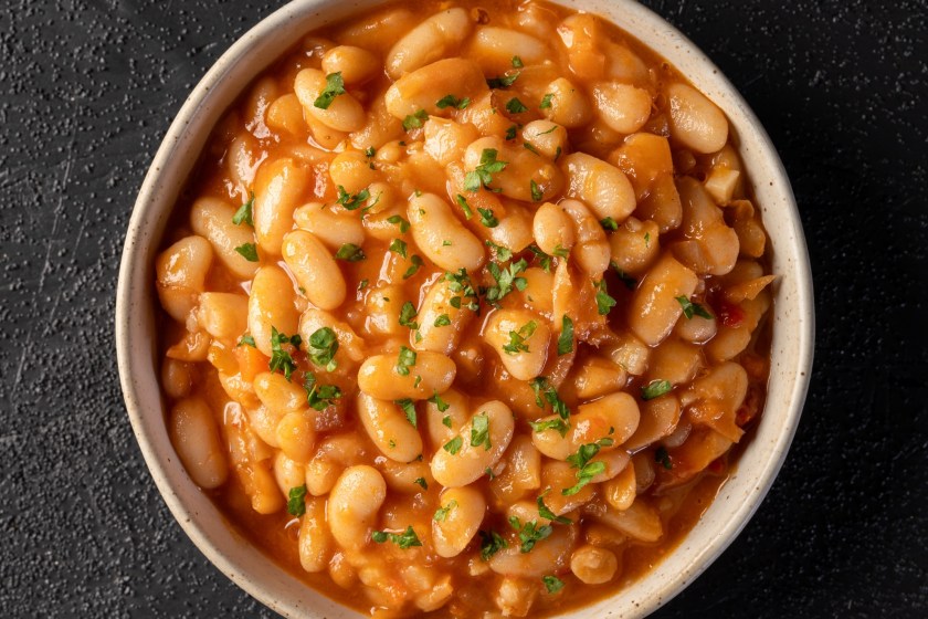 Nutrition Experts Weigh In On The 5 Airport Foods You Should Avoid