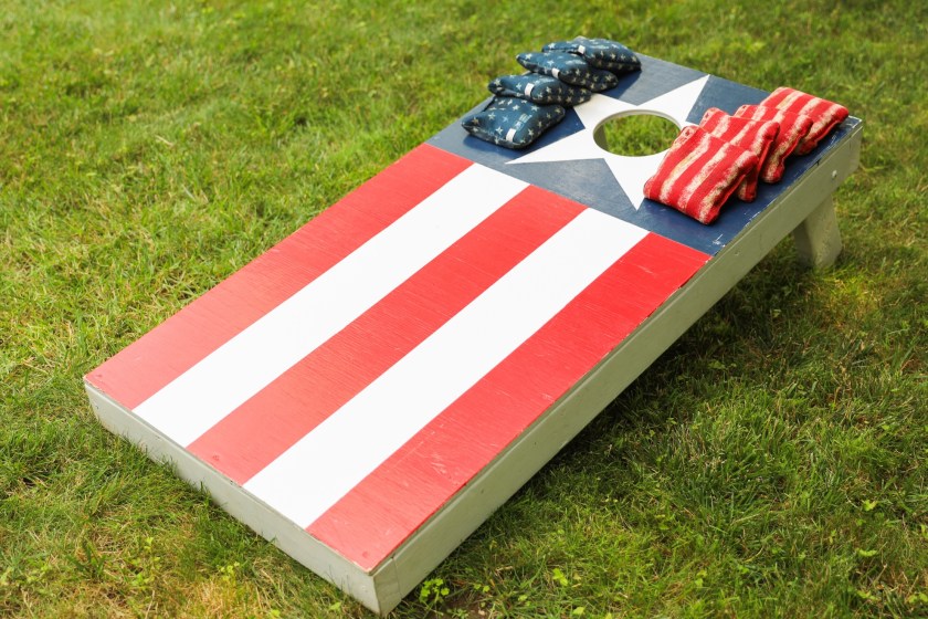things you can do at the lake play corn hole