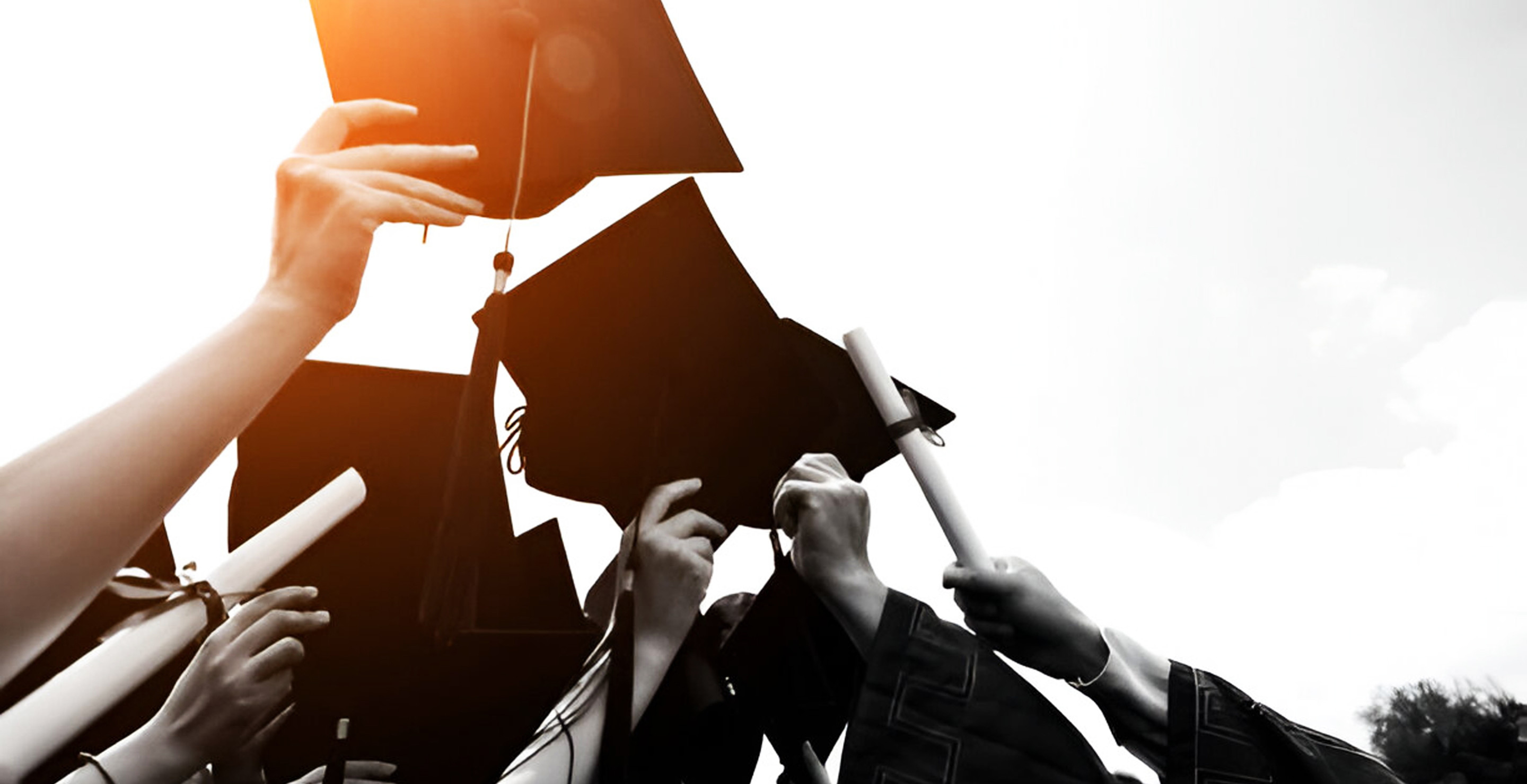 More Than 100 People Fall Ill at Graduation Ceremonies Due To Extreme Heat