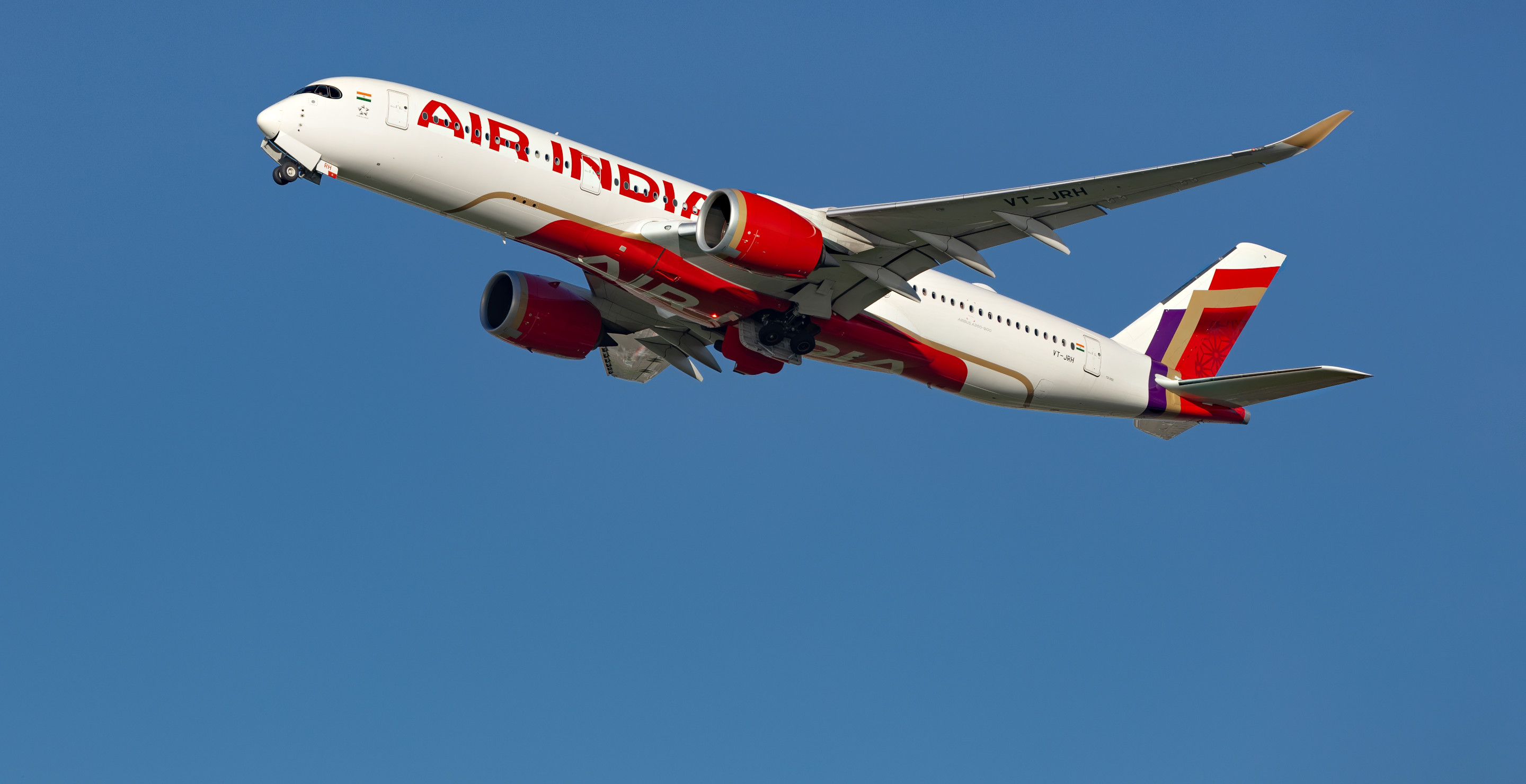 Passenger Jet Carrying 240 People Crashes After Take Off